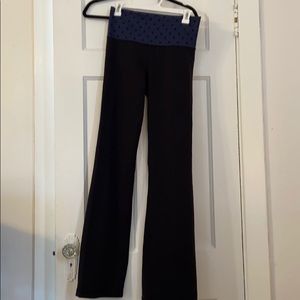 Lululemon bootcut yoga pants